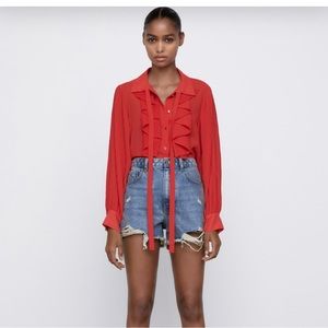 RUFFLED FLOWY BLOUSE